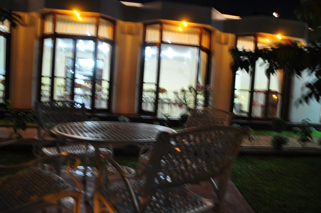 Melbourne Tourist Rest Hotell Anuradhapura Eksteriør bilde