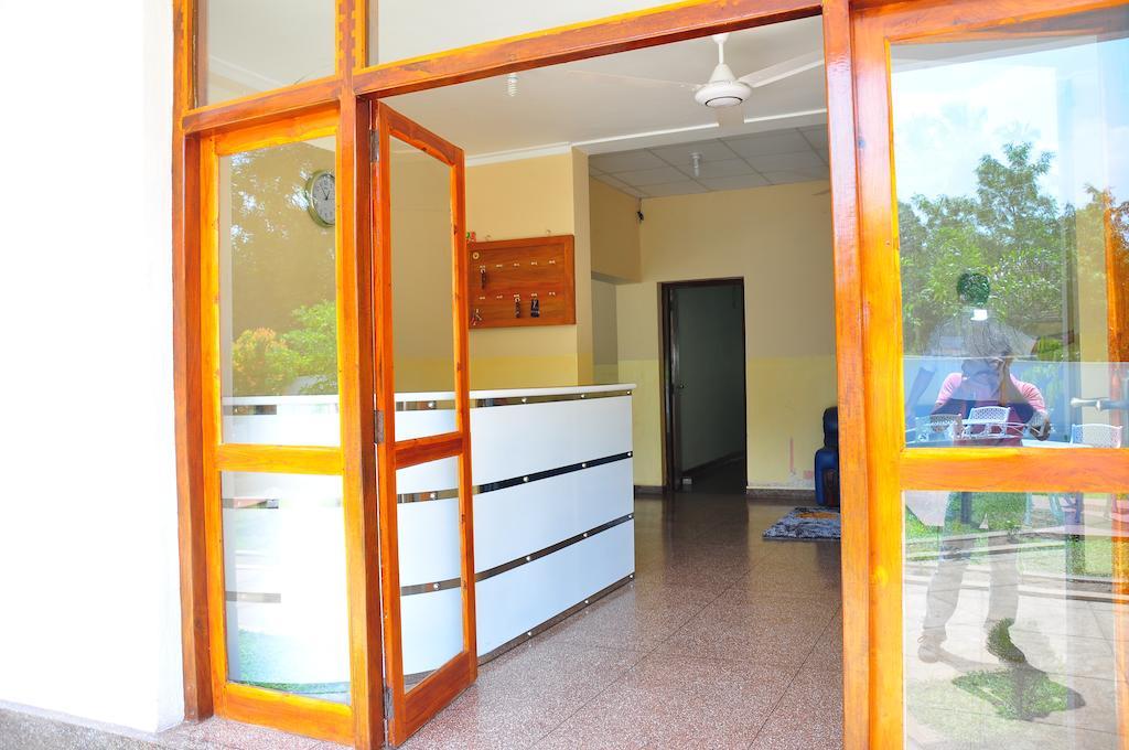Melbourne Tourist Rest Hotell Anuradhapura Eksteriør bilde
